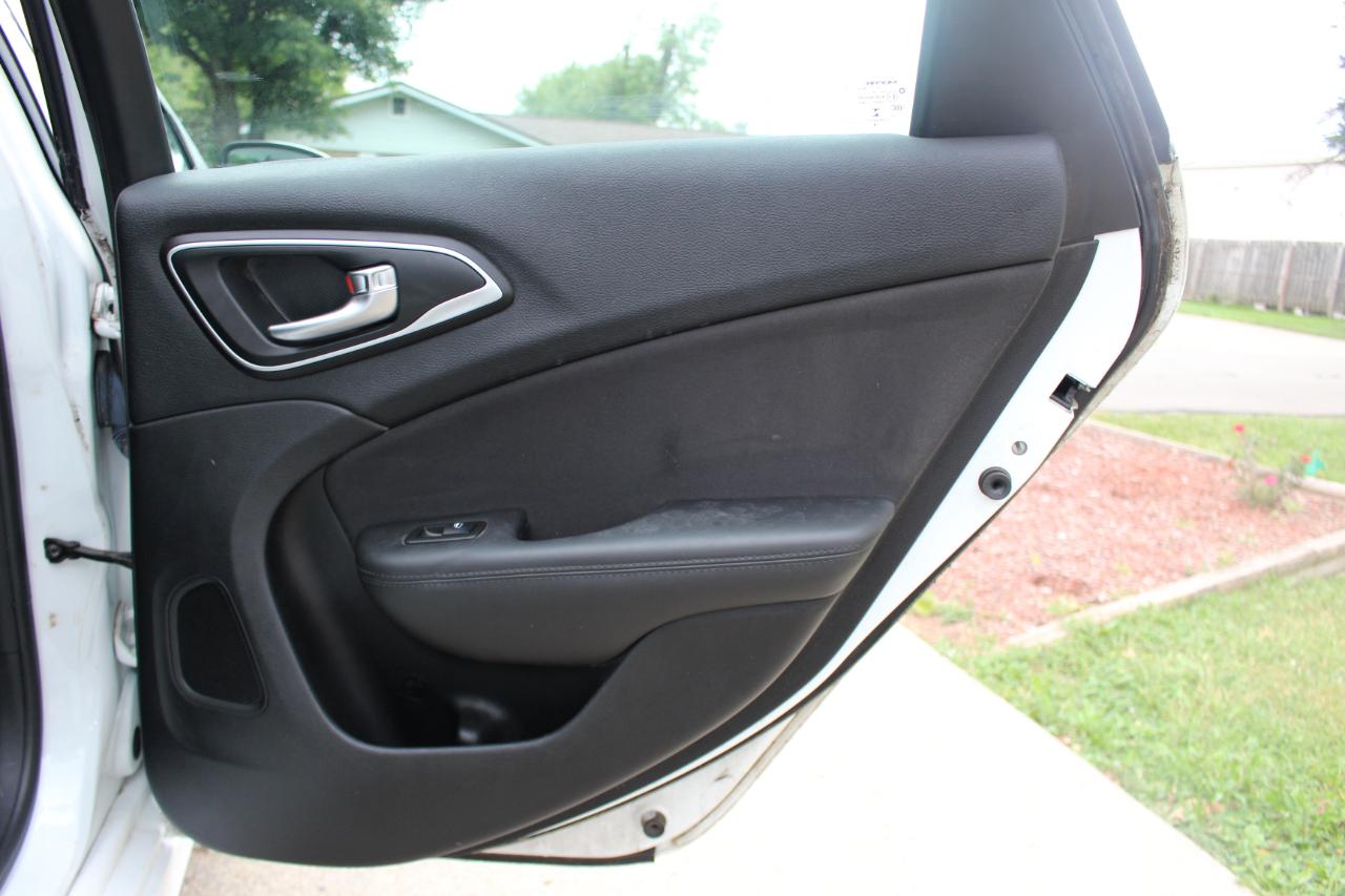 Chrysler 200 Limited 2015