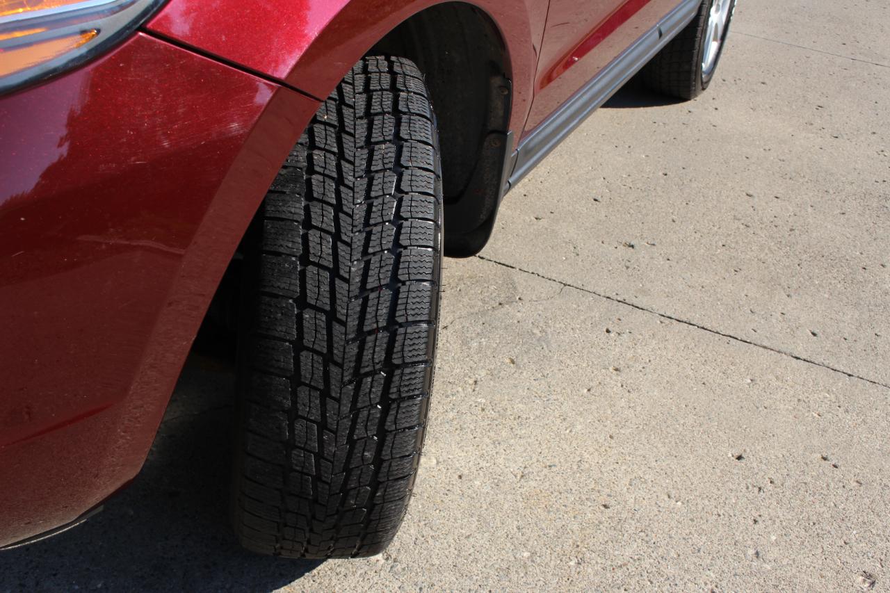 Hyundai Santa Fe Limited AWD 2009