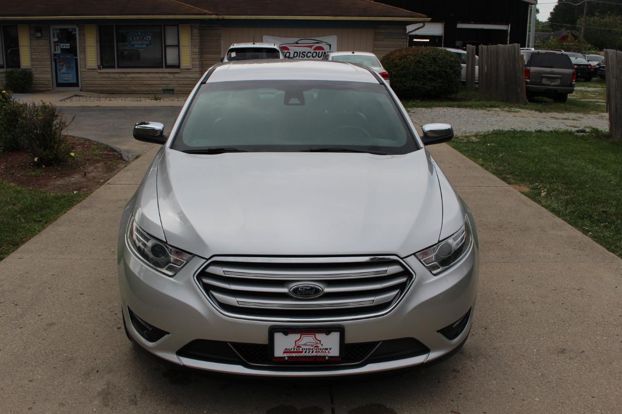 Ford Taurus Limited FWD 2019