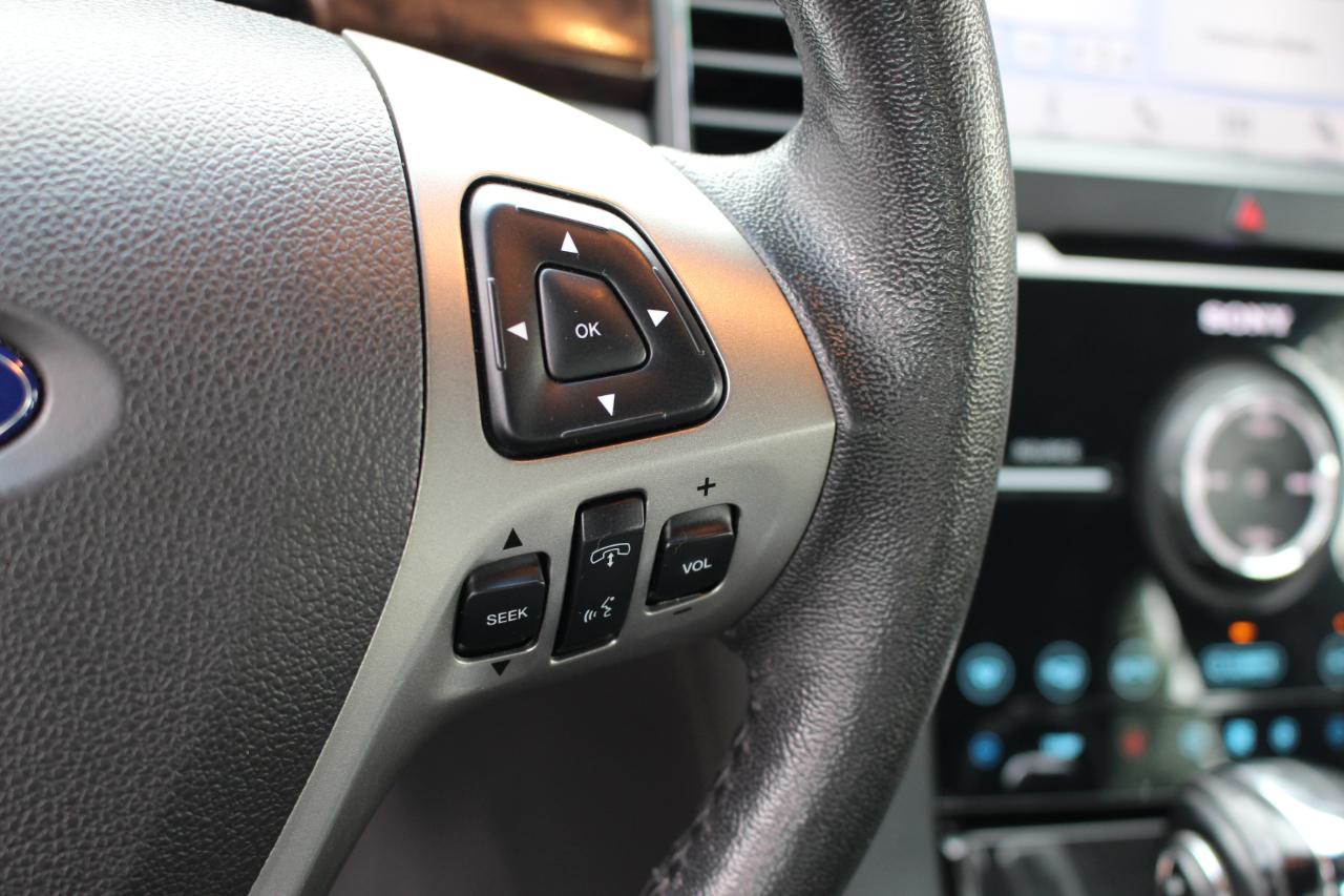 Ford Taurus Limited FWD 2019