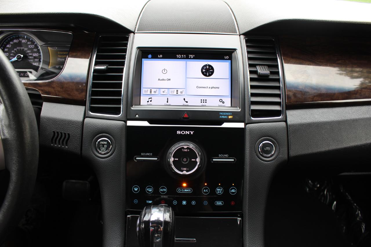 Ford Taurus Limited FWD 2019