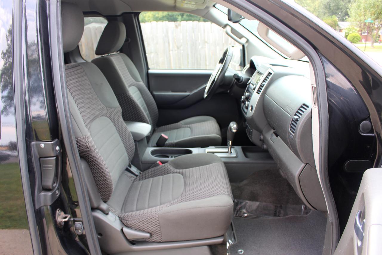 Nissan Frontier  2014