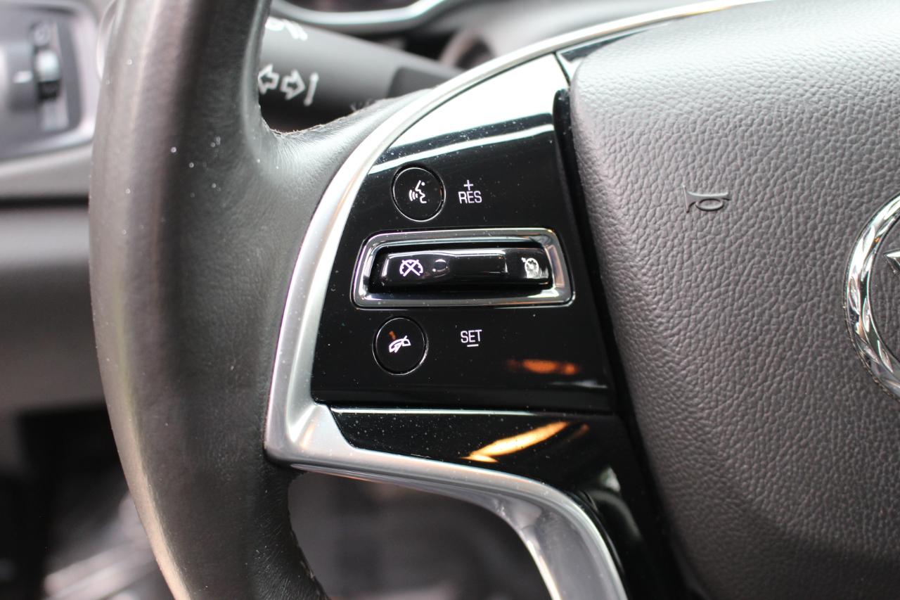 Cadillac SRX Base 2015