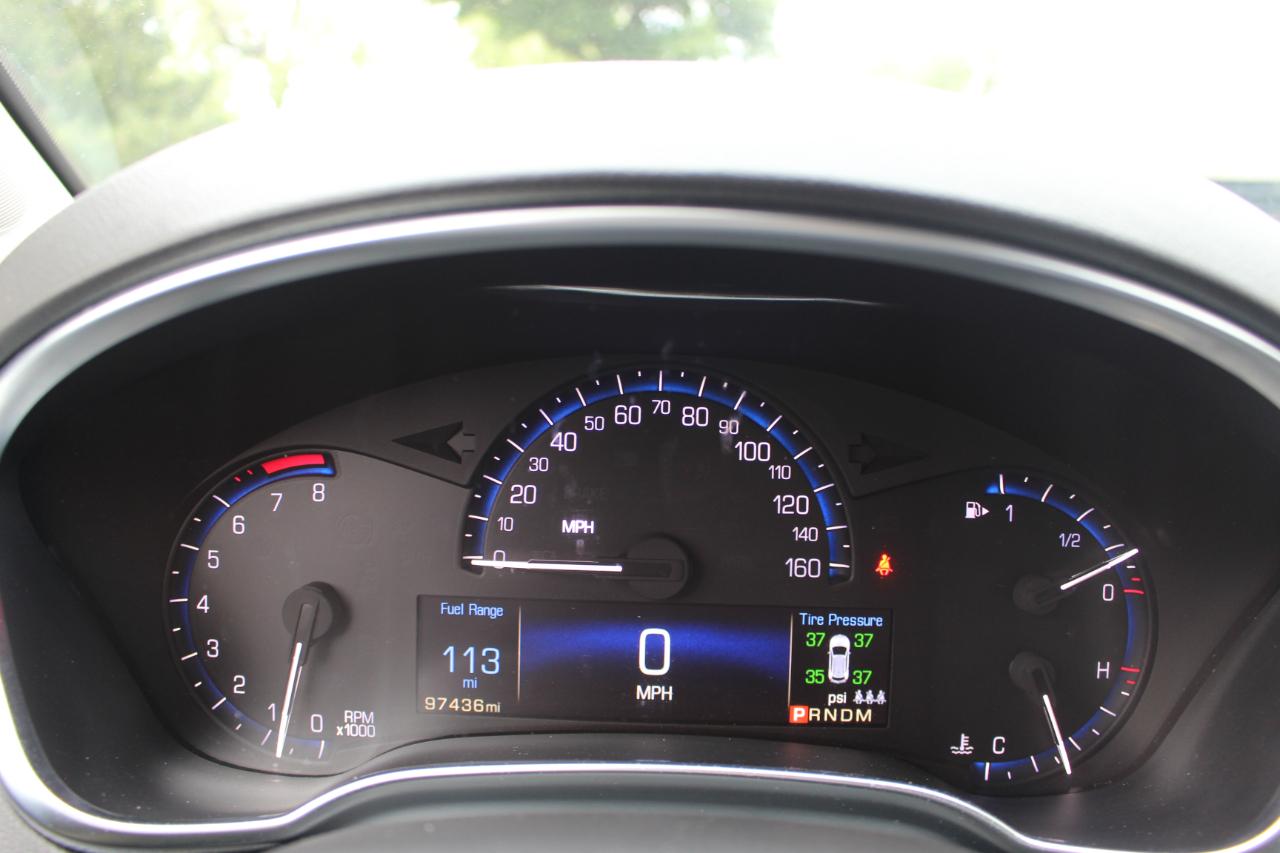 Cadillac SRX Base 2015