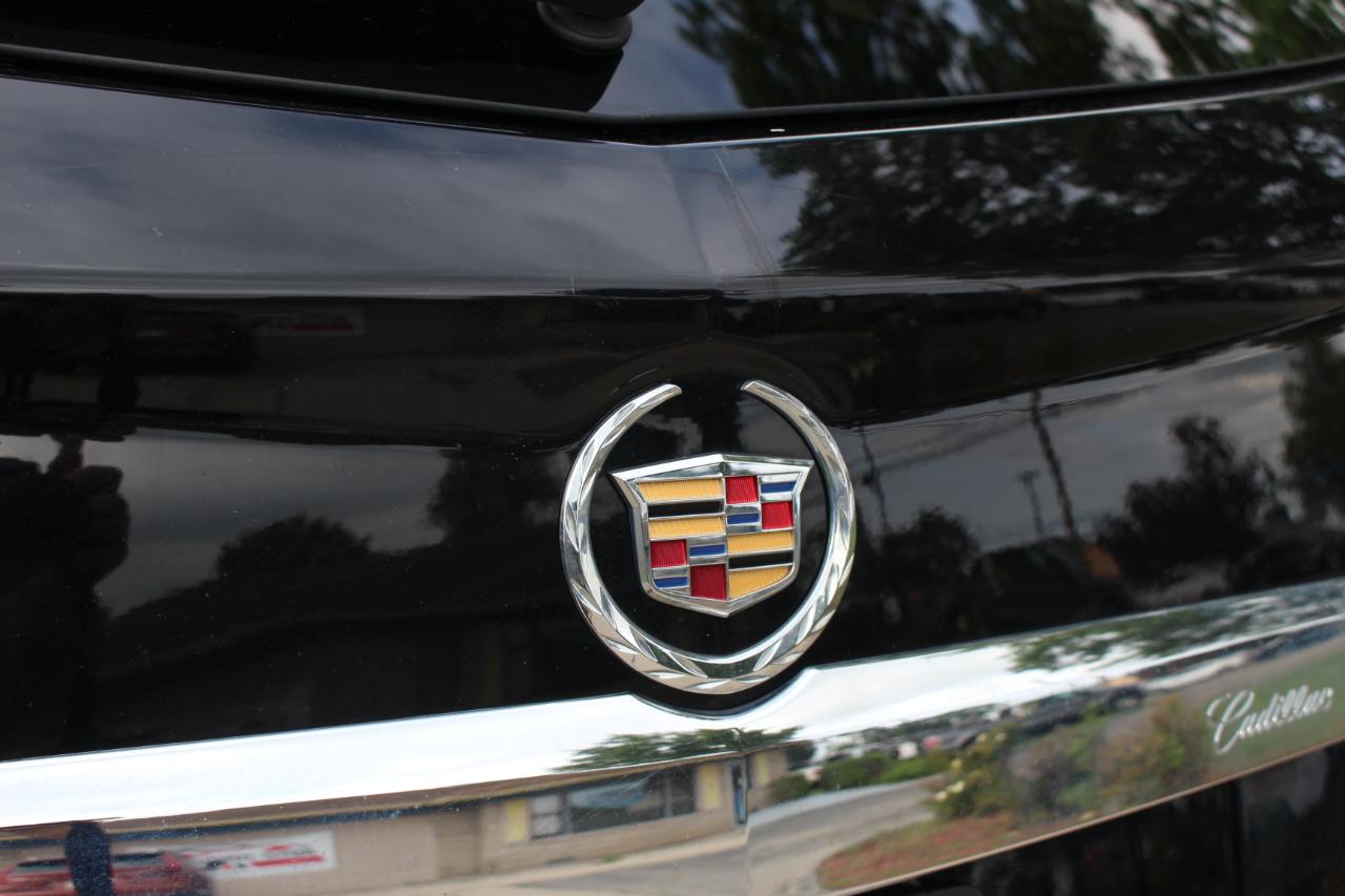 Cadillac SRX Base 2015