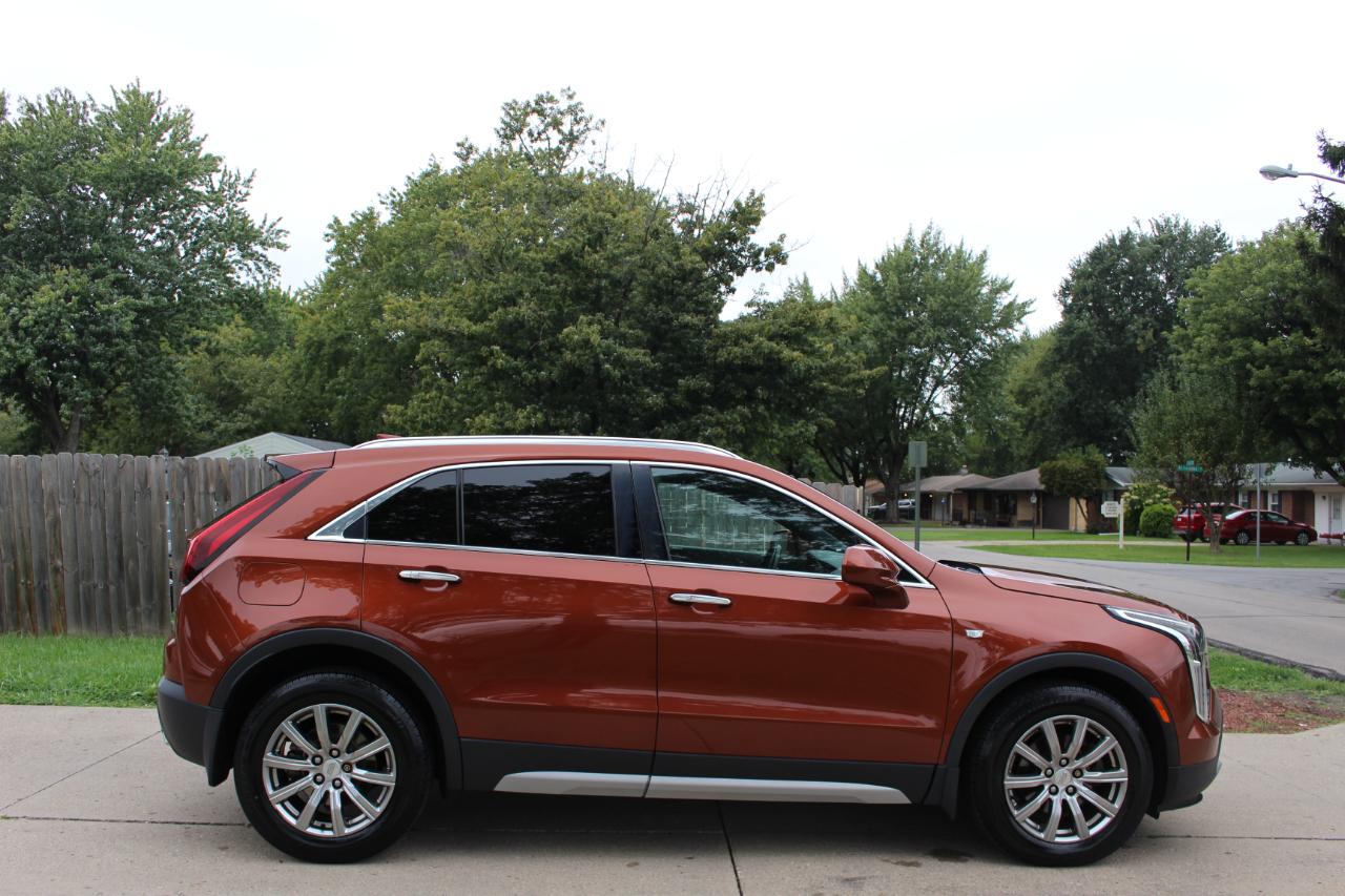 Cadillac XT4 Premium Luxury AWD 2019