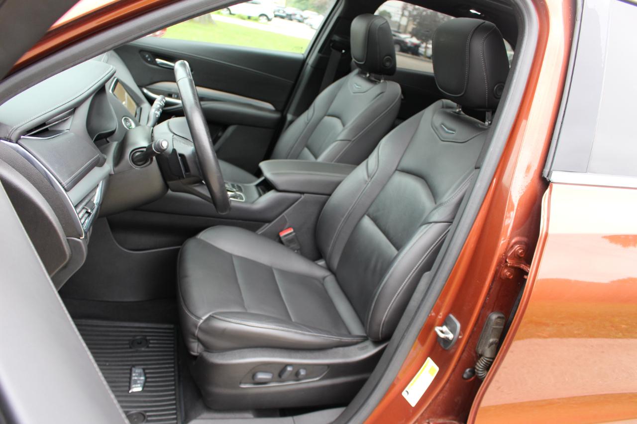 Cadillac XT4 Premium Luxury AWD 2019