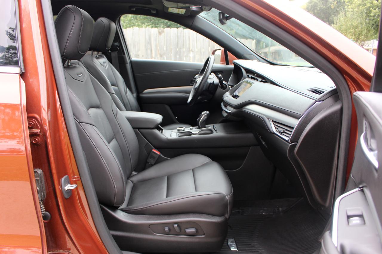 Cadillac XT4 Premium Luxury AWD 2019