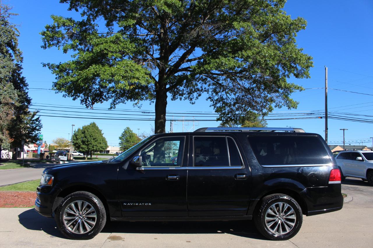 Lincoln Navigator L Select 4WD 2016