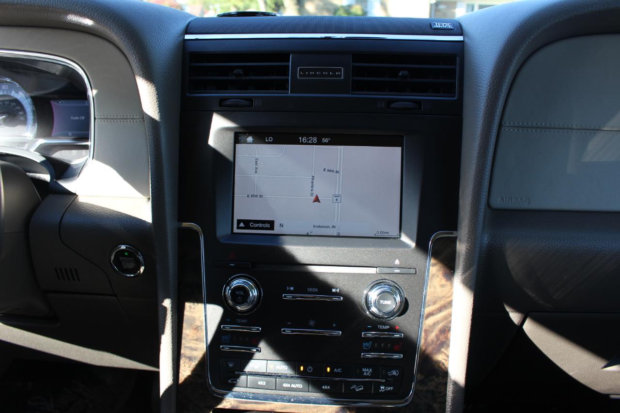 Lincoln Navigator L Select 4WD 2016