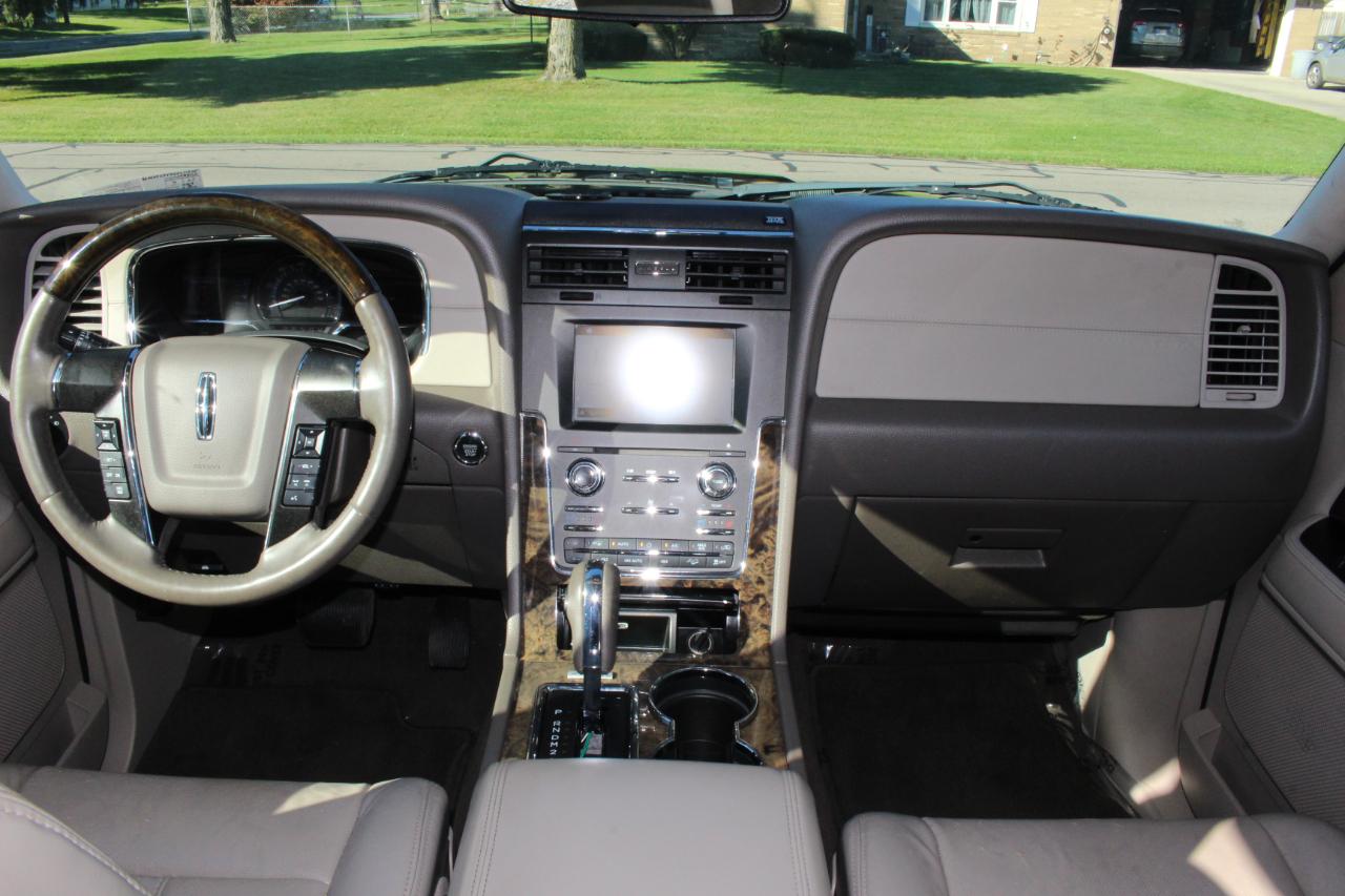 Lincoln Navigator L Select 4WD 2016