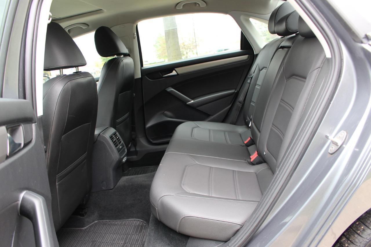 Volkswagen Passat SE 2021