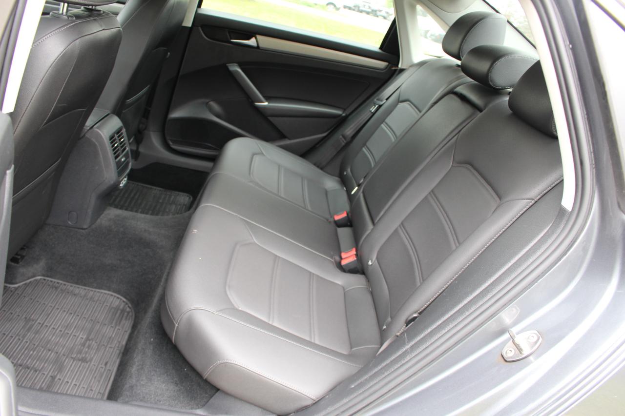 Volkswagen Passat SE 2021