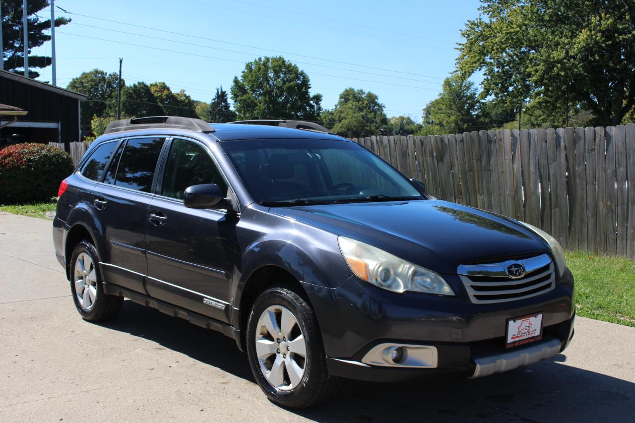 Subaru Outback 2.5i Limited 2011