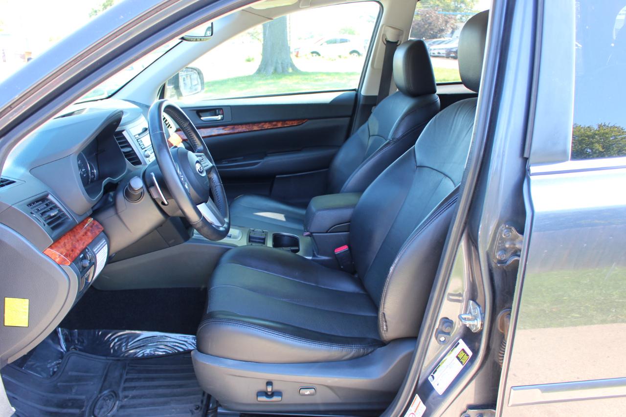 Subaru Outback 2.5i Limited 2011