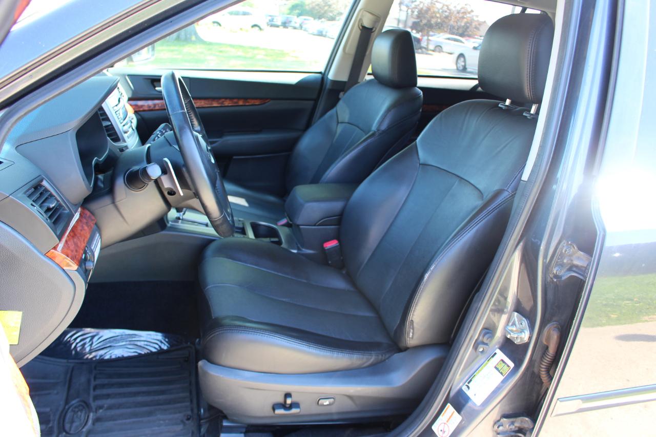 Subaru Outback 2.5i Limited 2011
