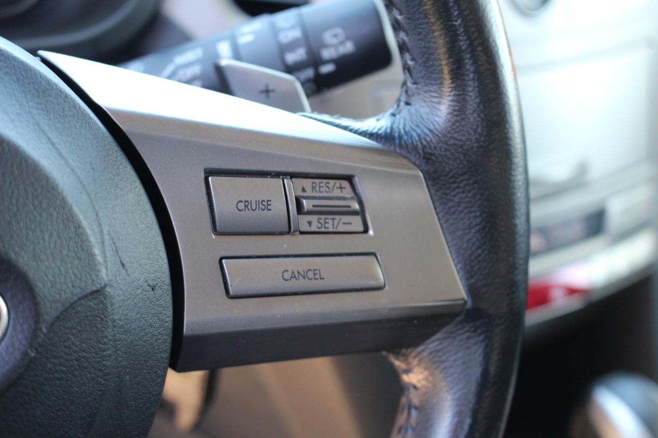 Subaru Outback 2.5i Limited 2011