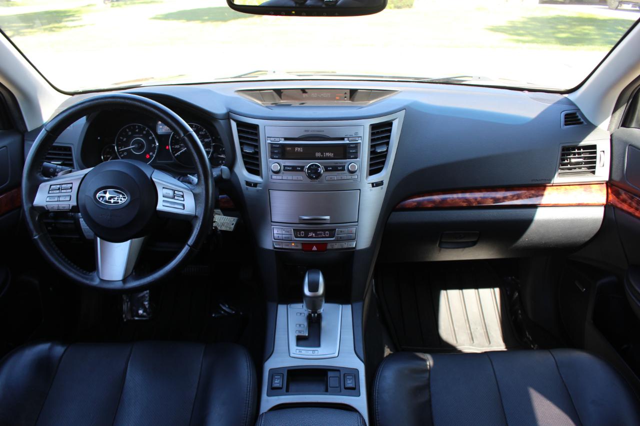 Subaru Outback 2.5i Limited 2011