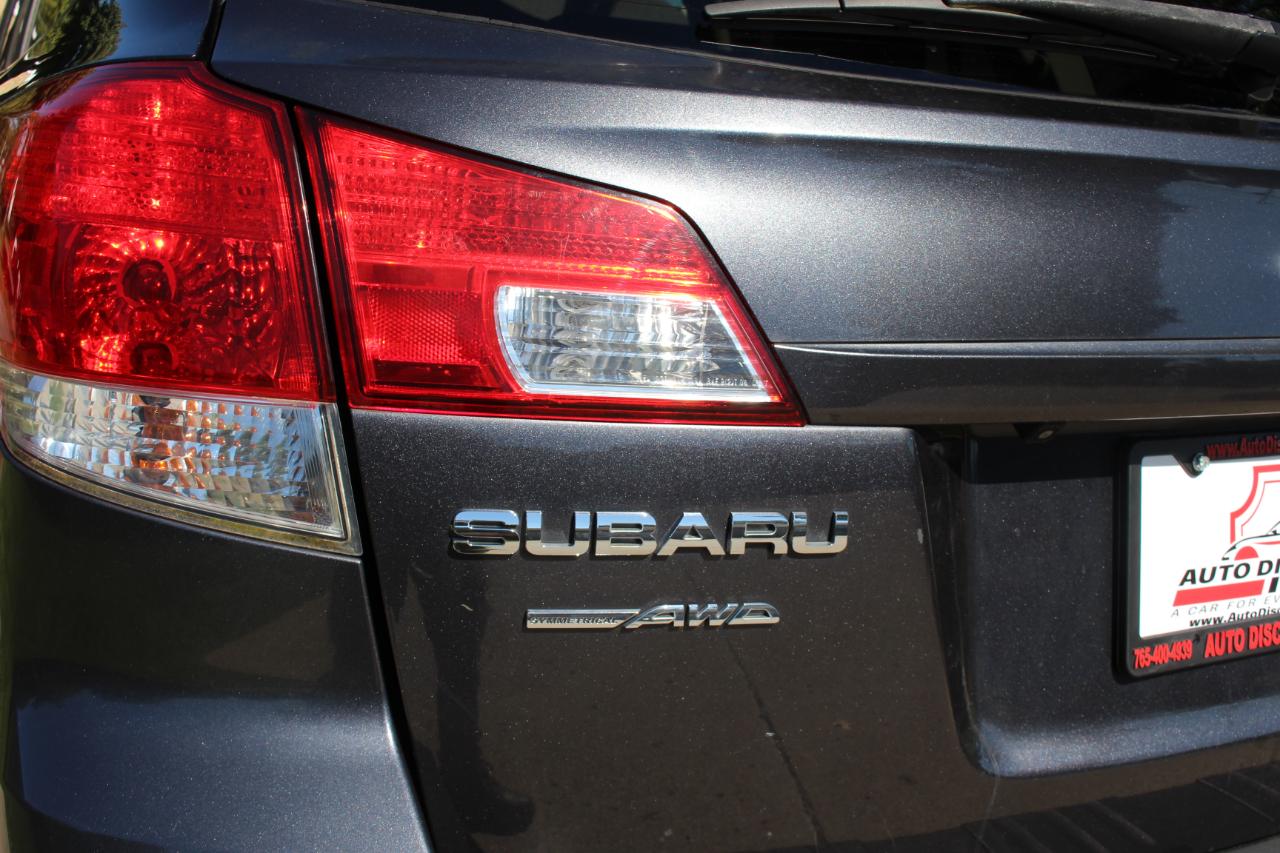 Subaru Outback 2.5i Limited 2011