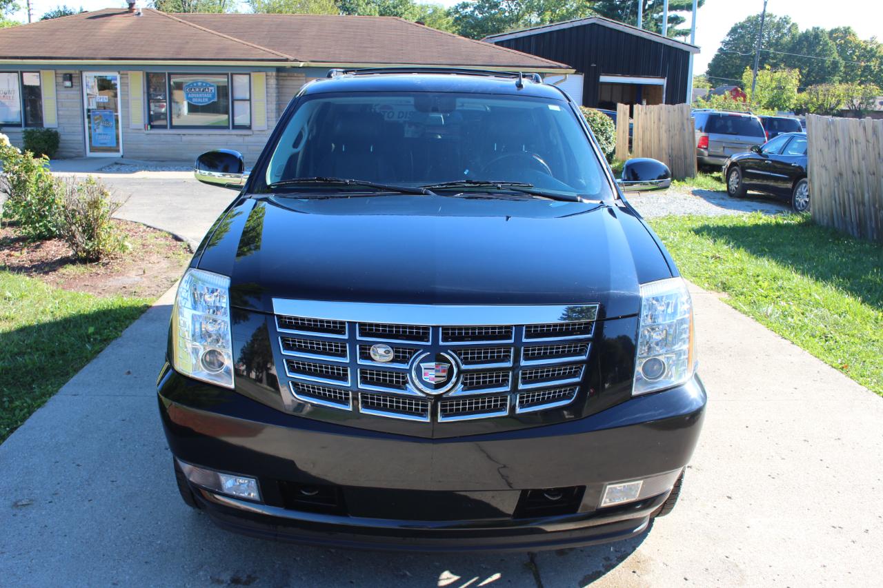 Cadillac Escalade ESV AWD Luxury 2011