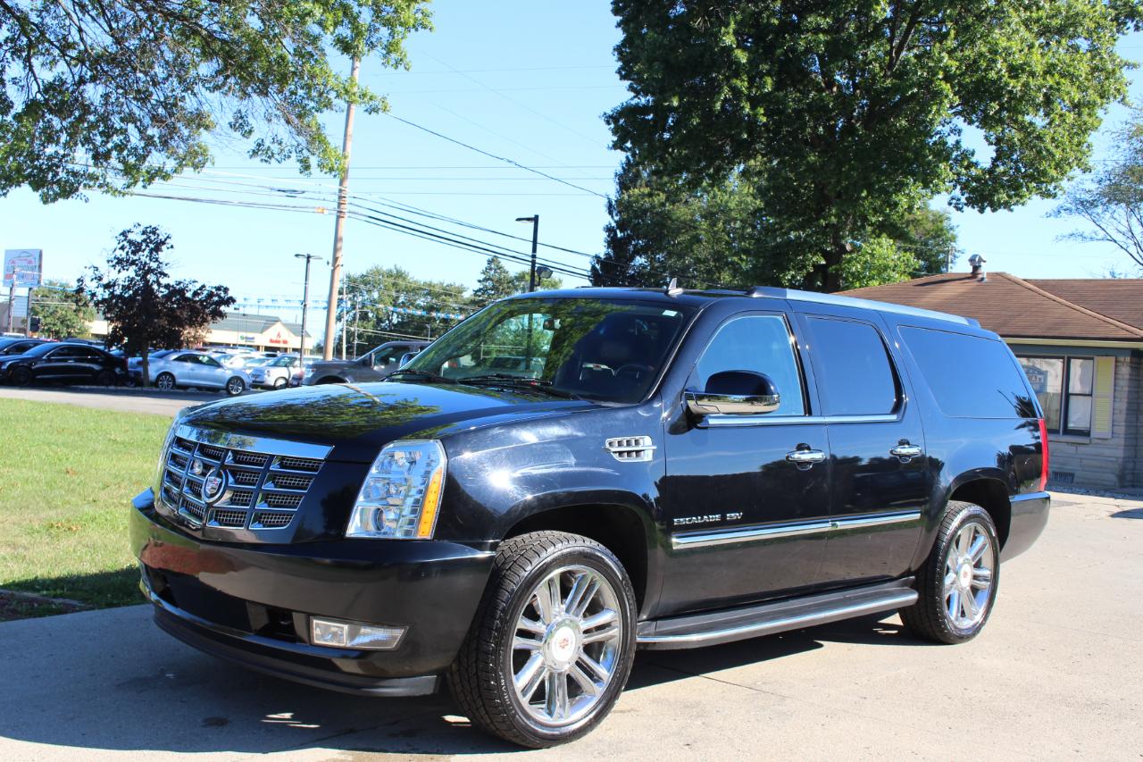 Cadillac Escalade ESV AWD Luxury 2011