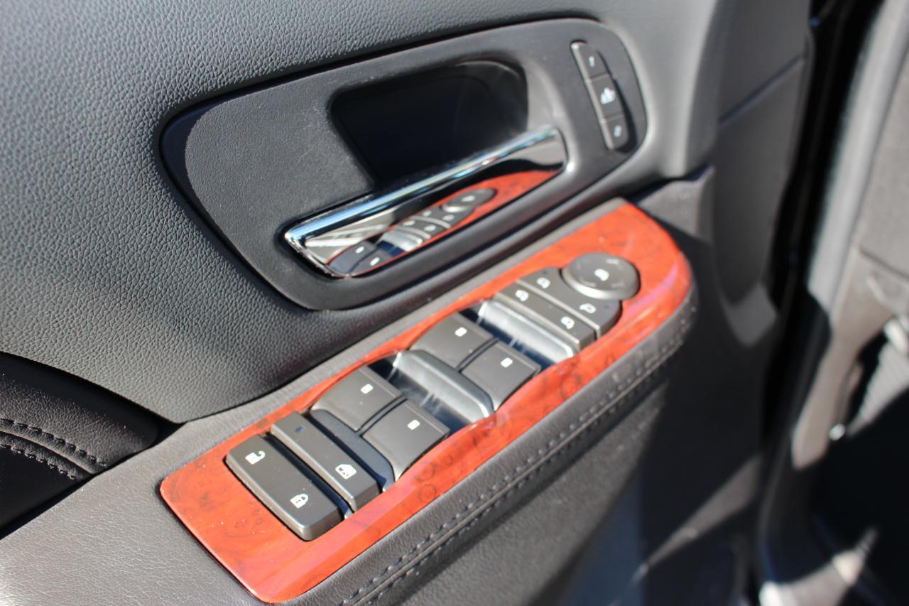 Cadillac Escalade ESV AWD Luxury 2011