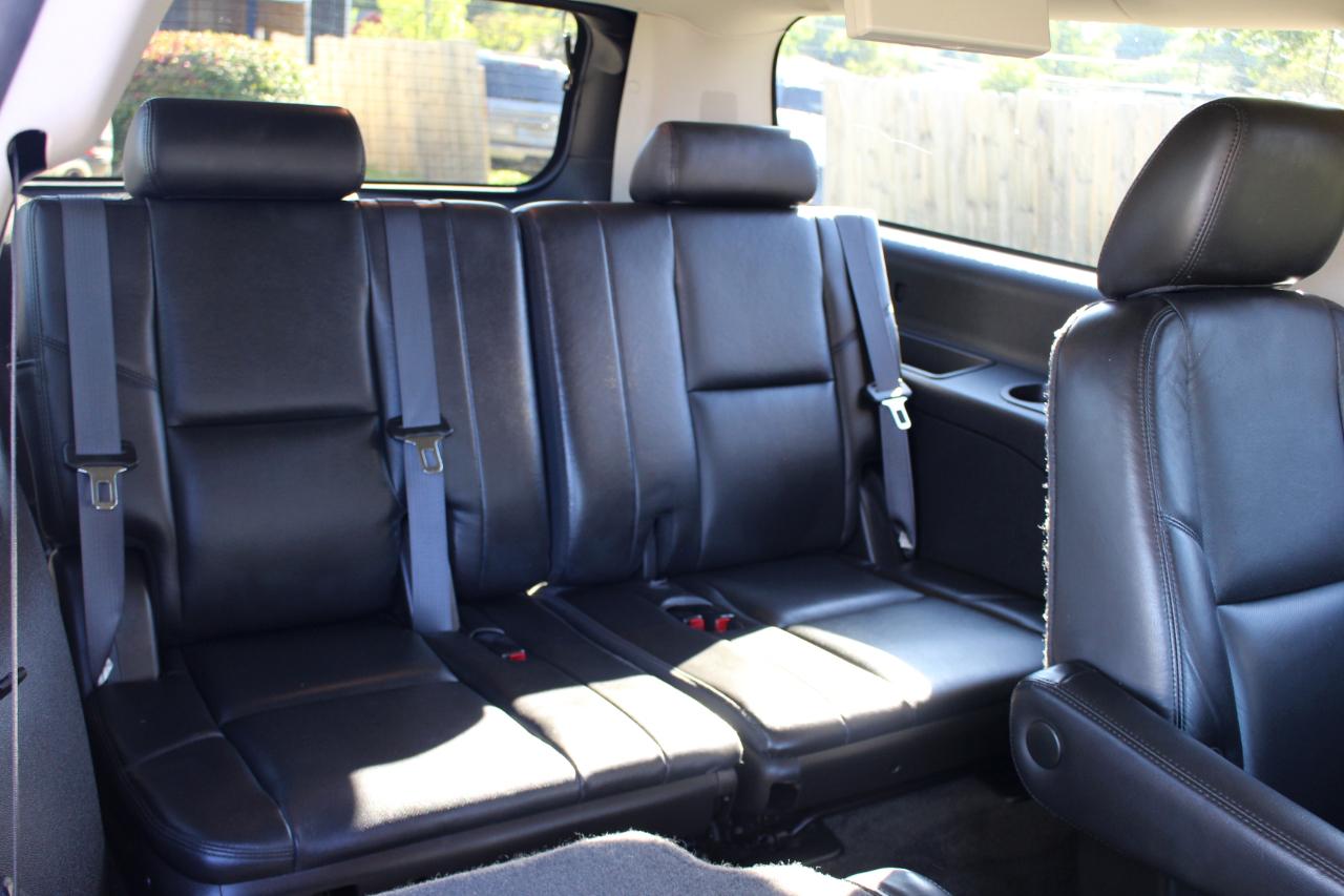 Cadillac Escalade ESV AWD Luxury 2011