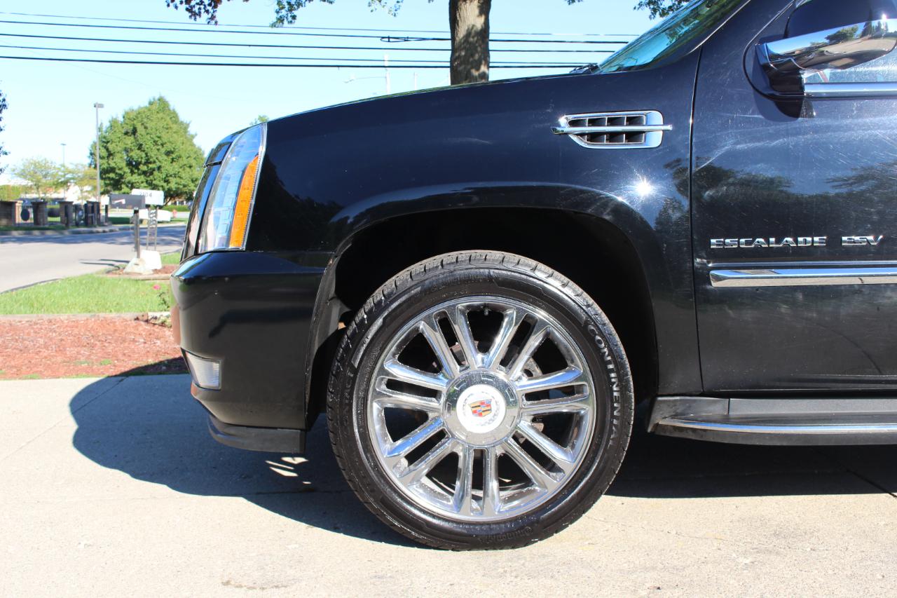 Cadillac Escalade ESV AWD Luxury 2011