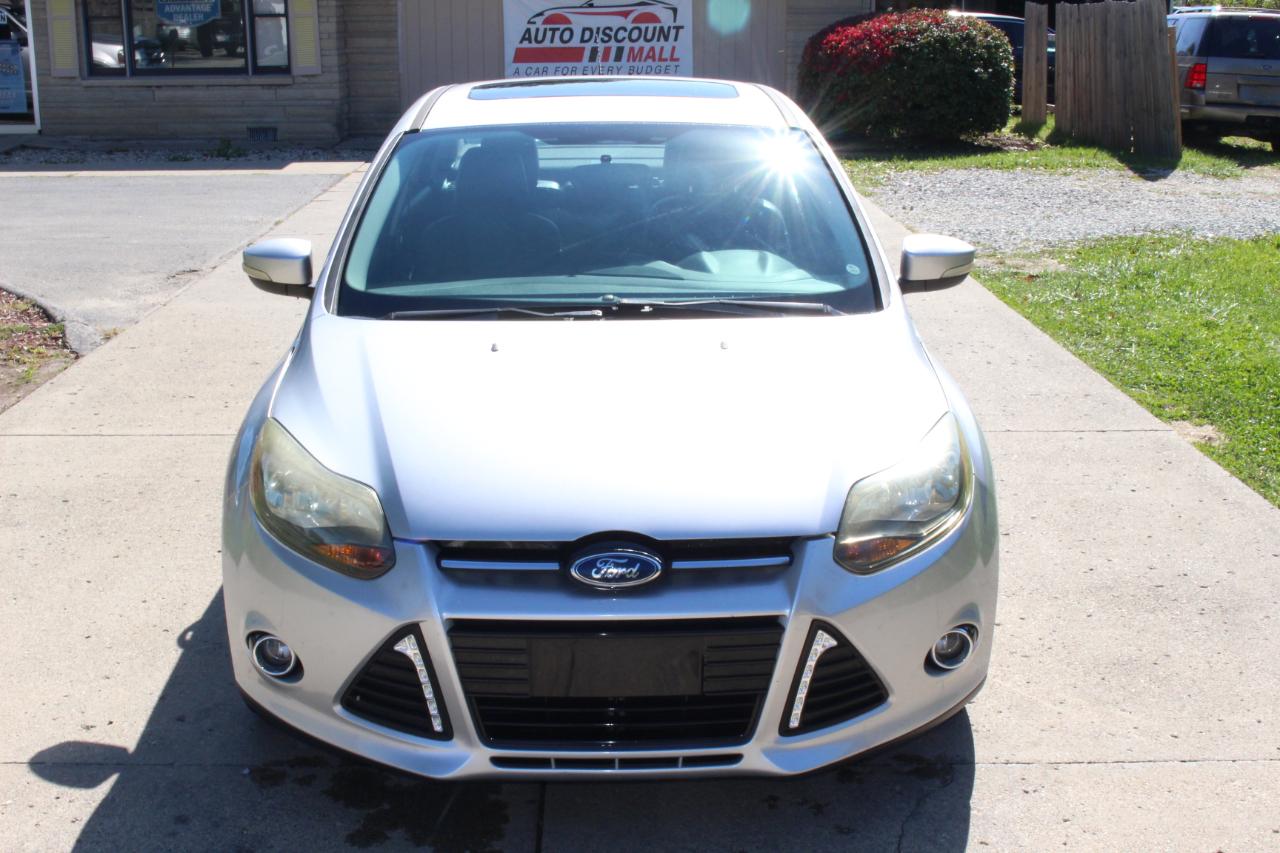 Ford Focus Titanium Sedan 2014