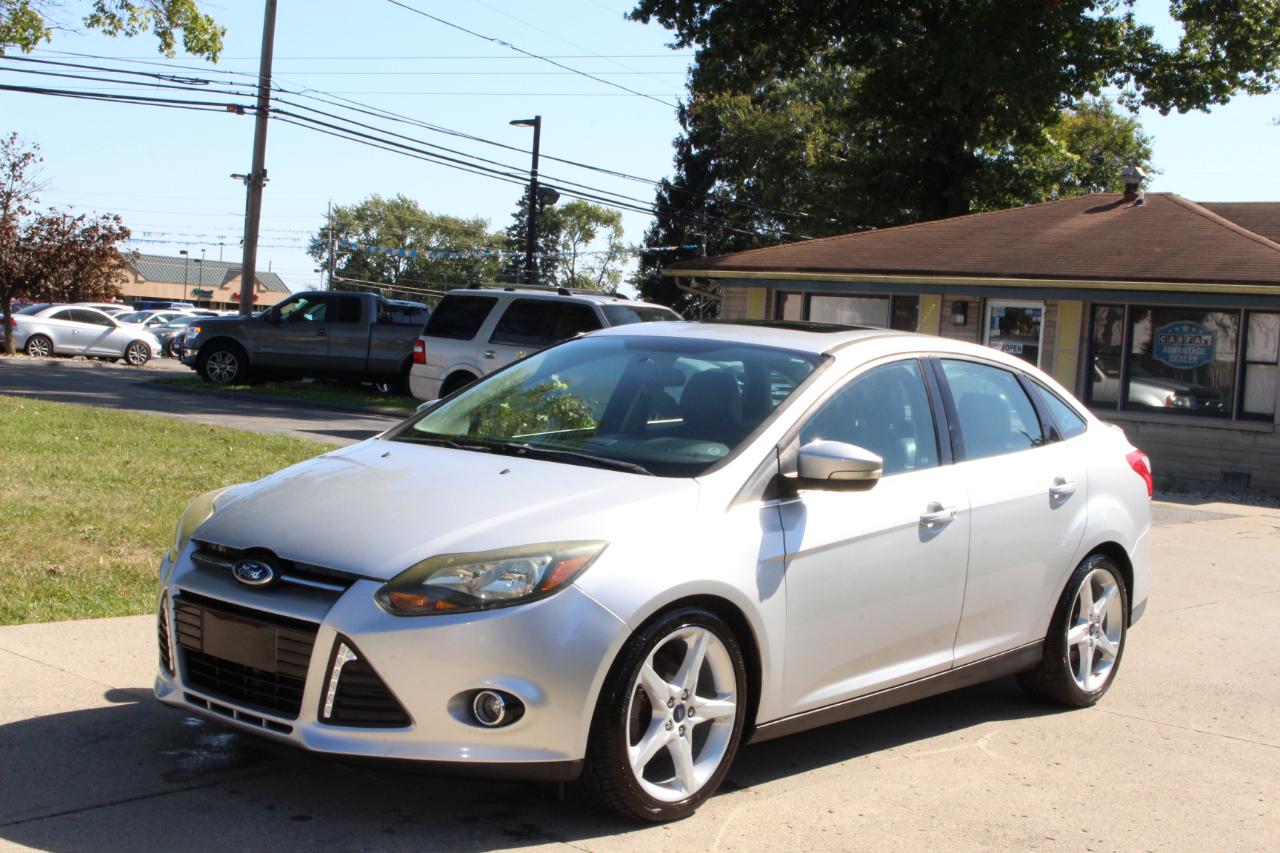 Ford Focus Titanium Sedan 2014