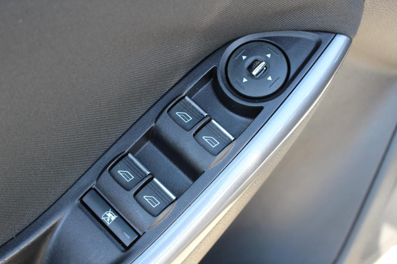 Ford Focus Titanium Sedan 2014