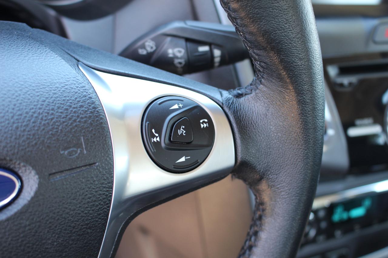 Ford Focus Titanium Sedan 2014