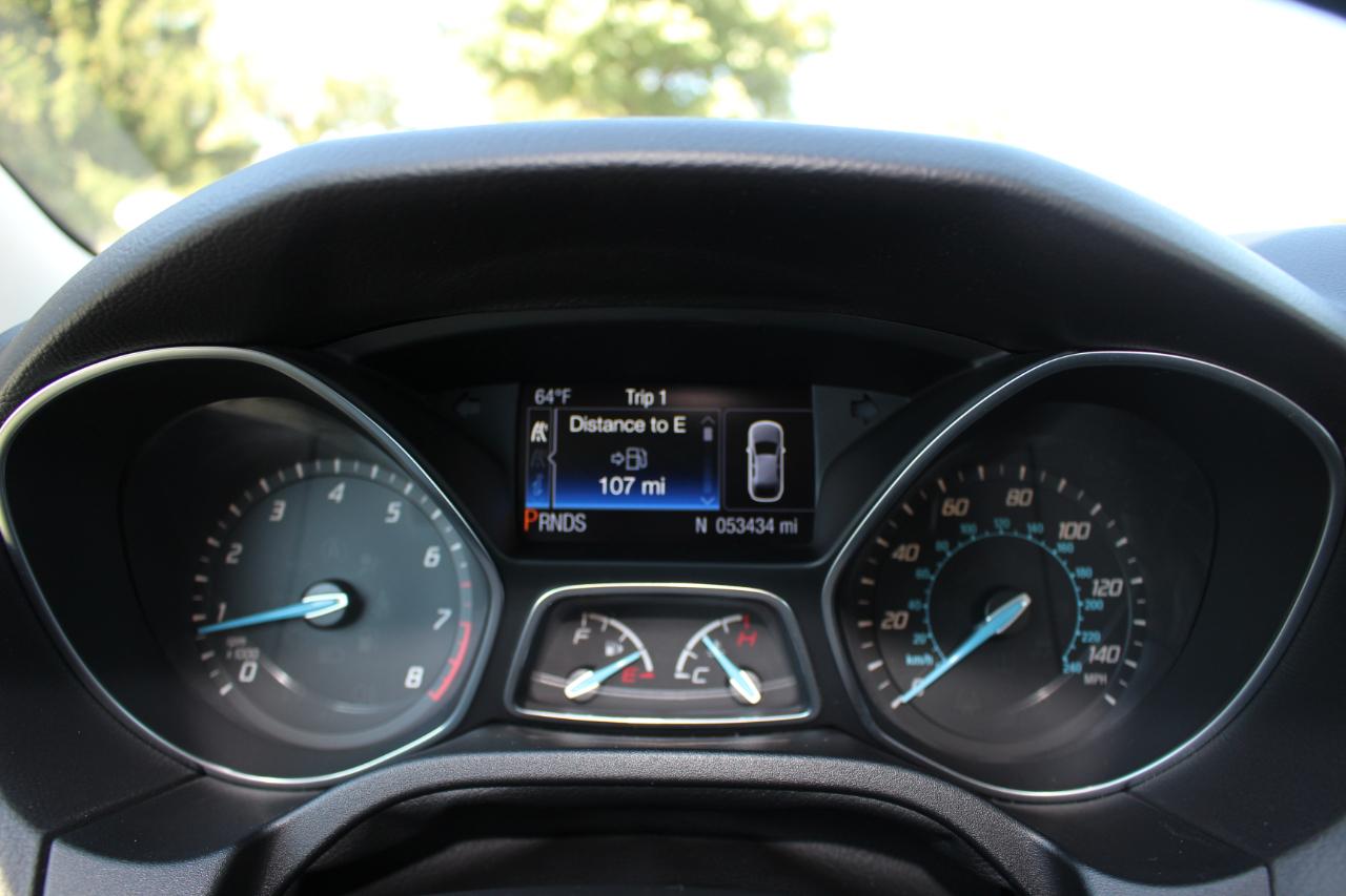 Ford Focus Titanium Sedan 2014