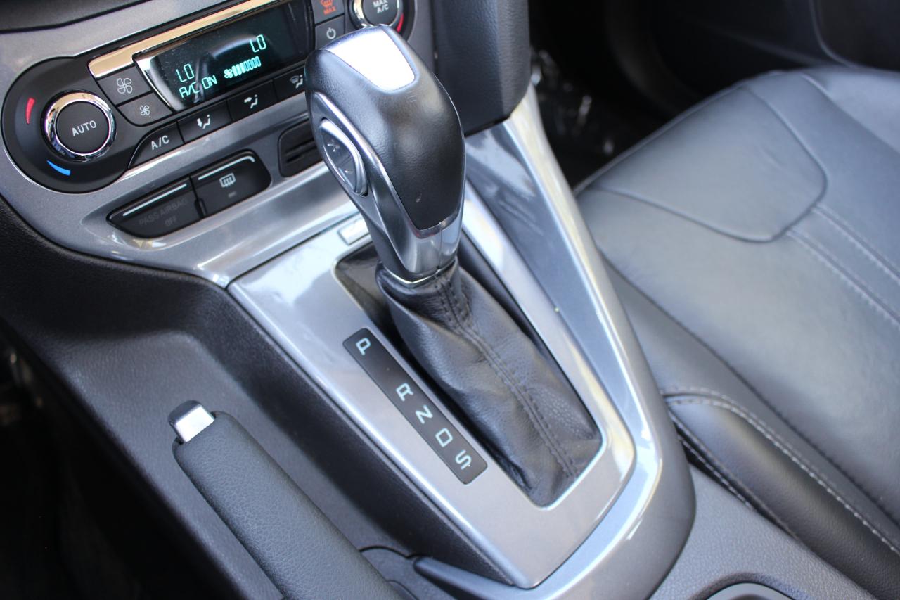 Ford Focus Titanium Sedan 2014
