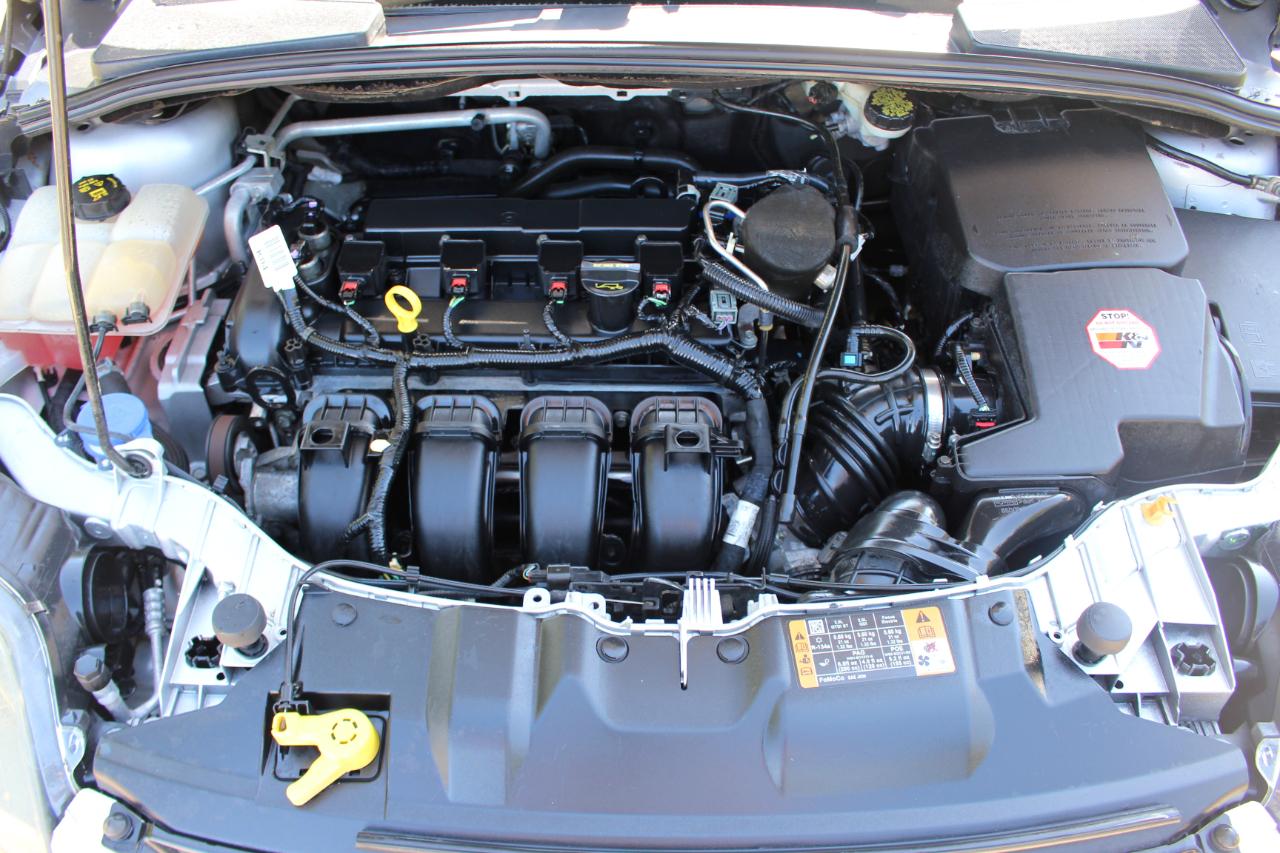 Ford Focus Titanium Sedan 2014