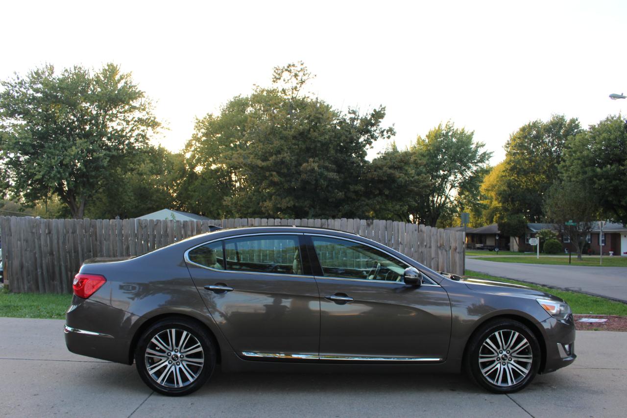 Kia Cadenza Premium 2014