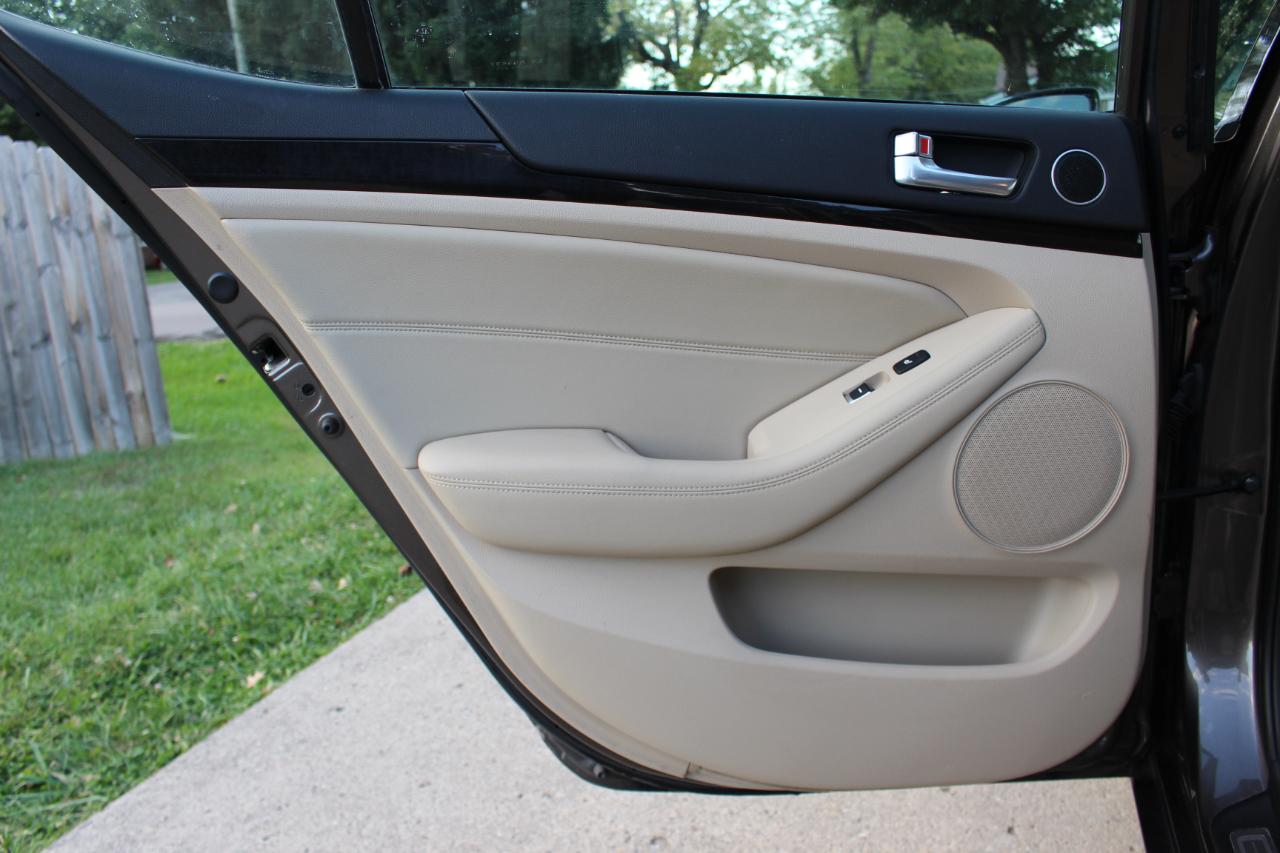 Kia Cadenza Premium 2014