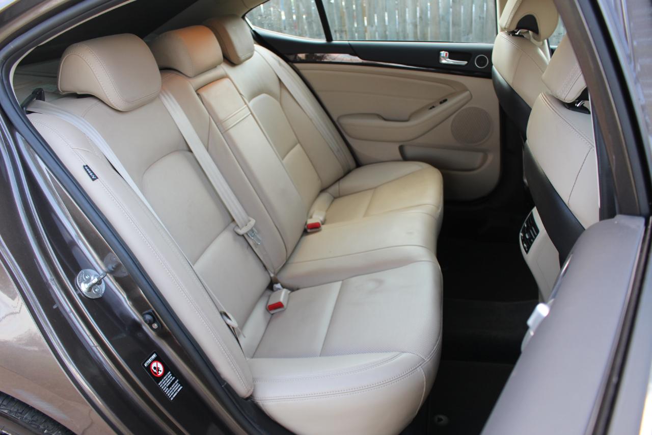 Kia Cadenza Premium 2014
