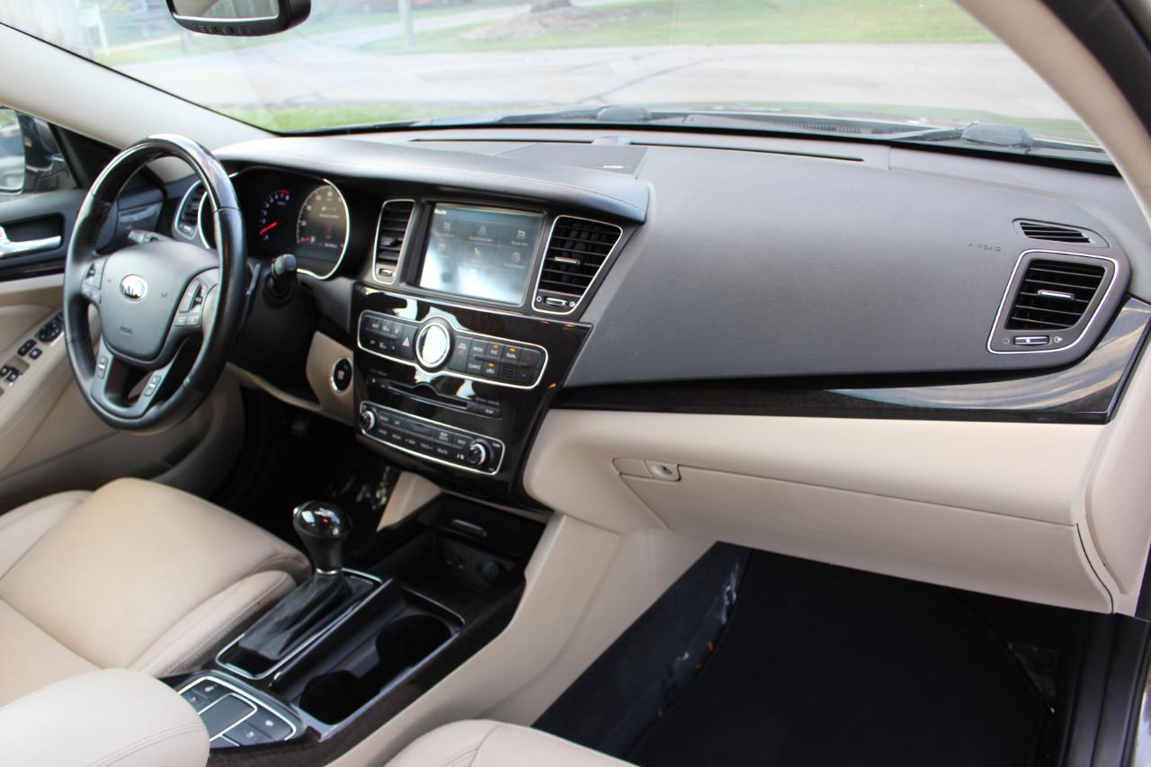 Kia Cadenza Premium 2014