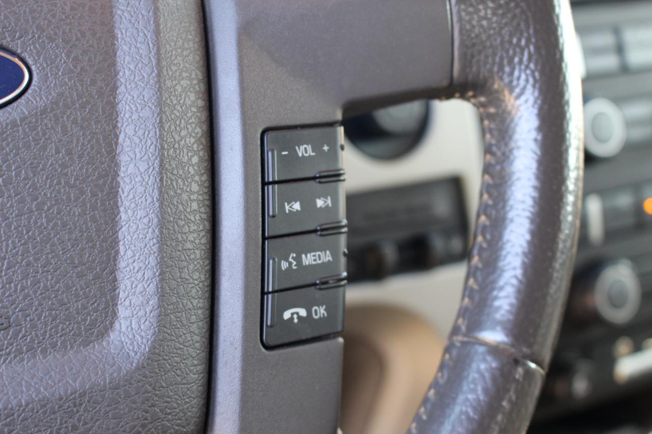 Ford F-150 XLT SuperCrew 4WD 2011