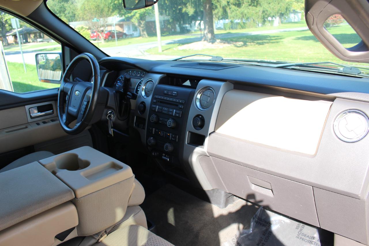 Ford F-150 XLT SuperCrew 4WD 2011
