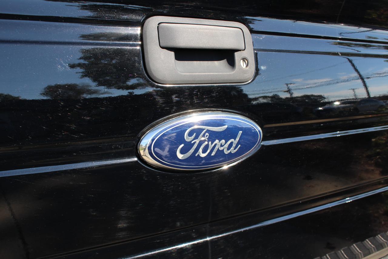 Ford F-150 XLT SuperCrew 4WD 2011