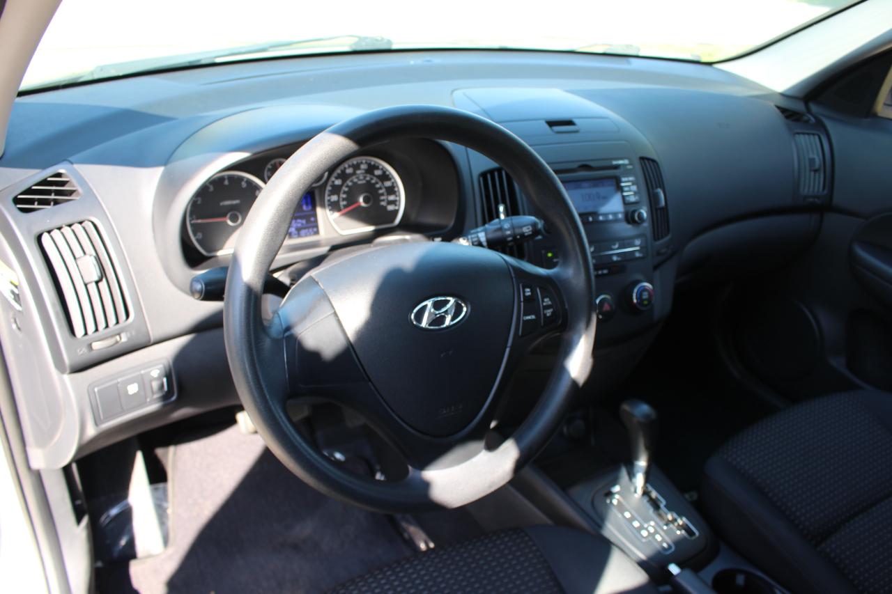 Hyundai Elantra Touring  2011