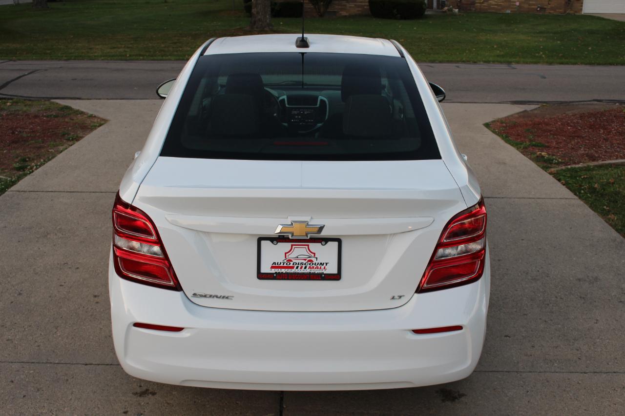 Chevrolet Sonic LT Auto Sedan 2018