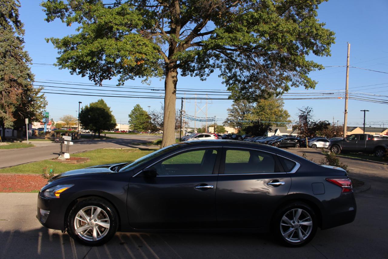 Nissan Altima 2.5 SV 2013