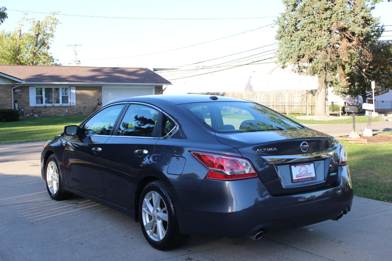 Nissan Altima 2.5 SV 2013