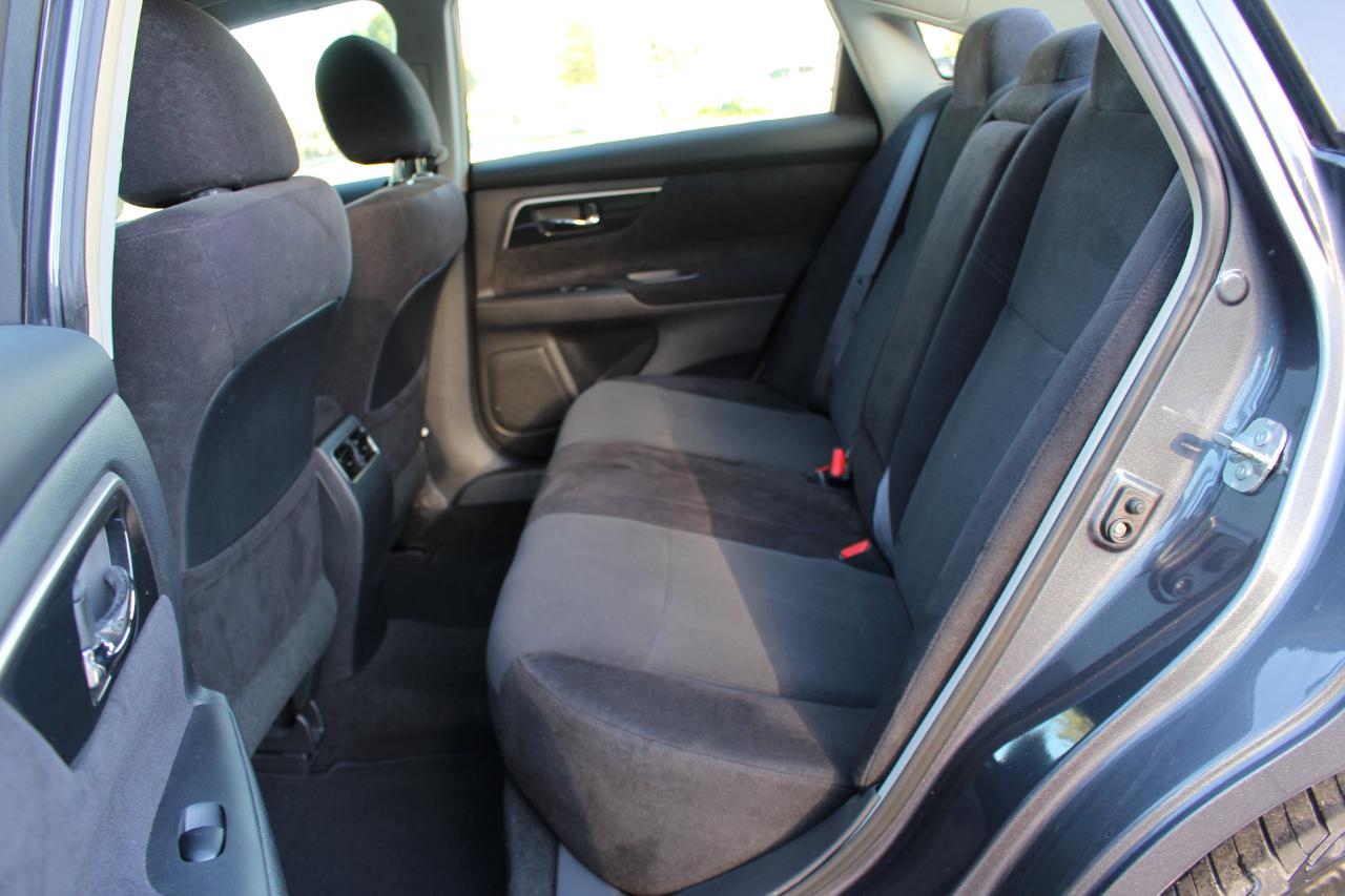 Nissan Altima 2.5 SV 2013