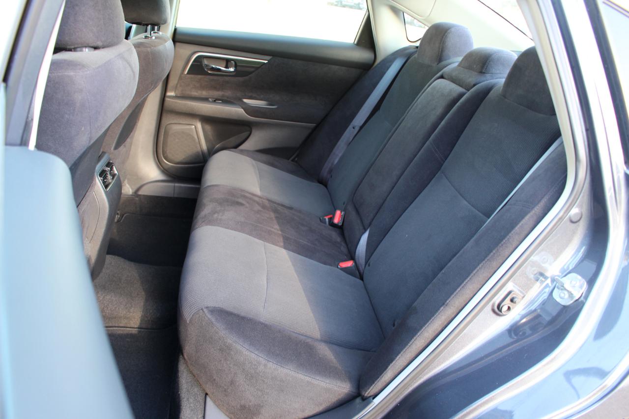 Nissan Altima 2.5 SV 2013