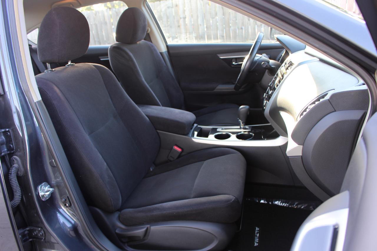 Nissan Altima 2.5 SV 2013