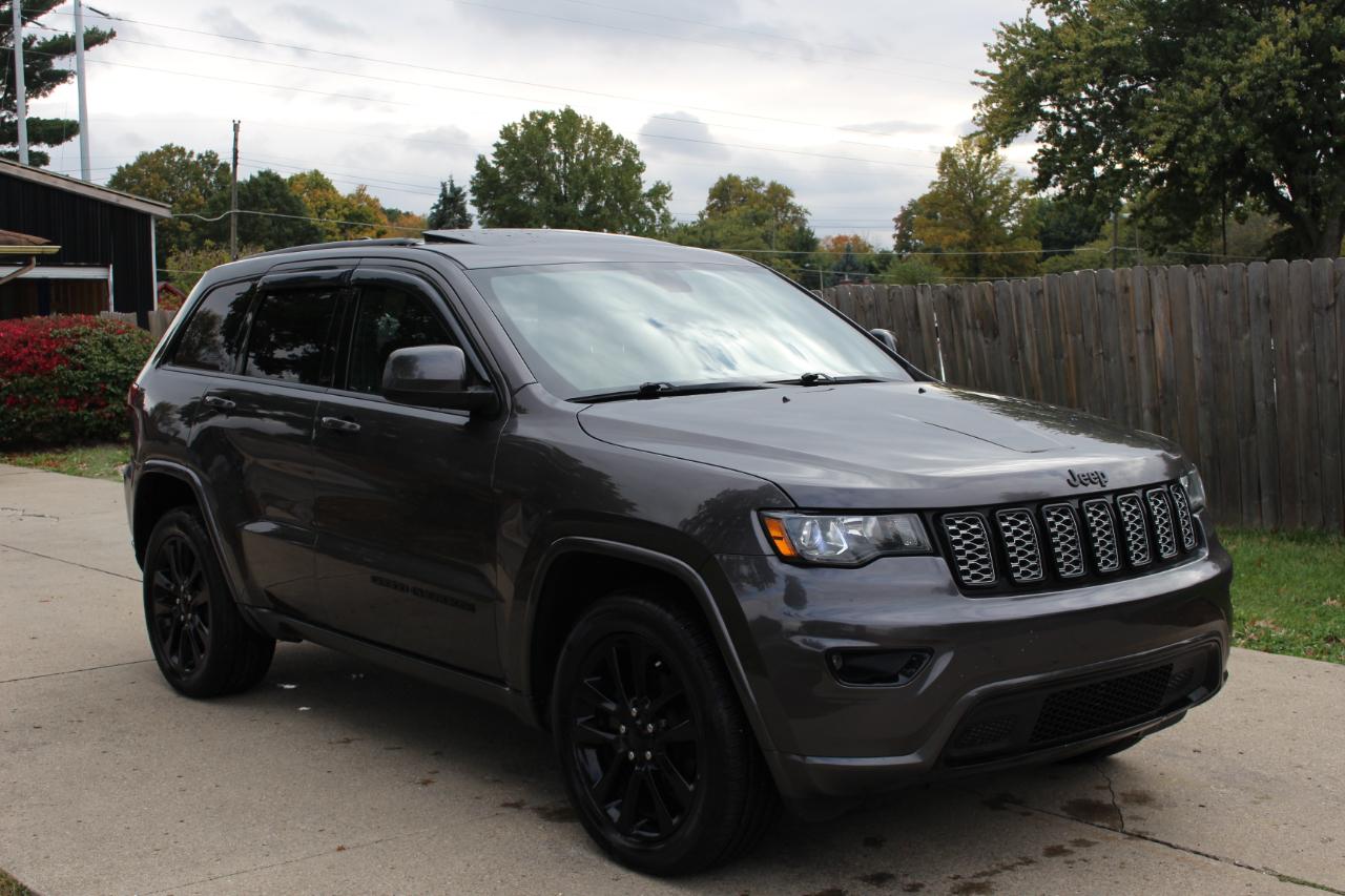 Jeep Grand Cherokee Laredo 4WD 2019